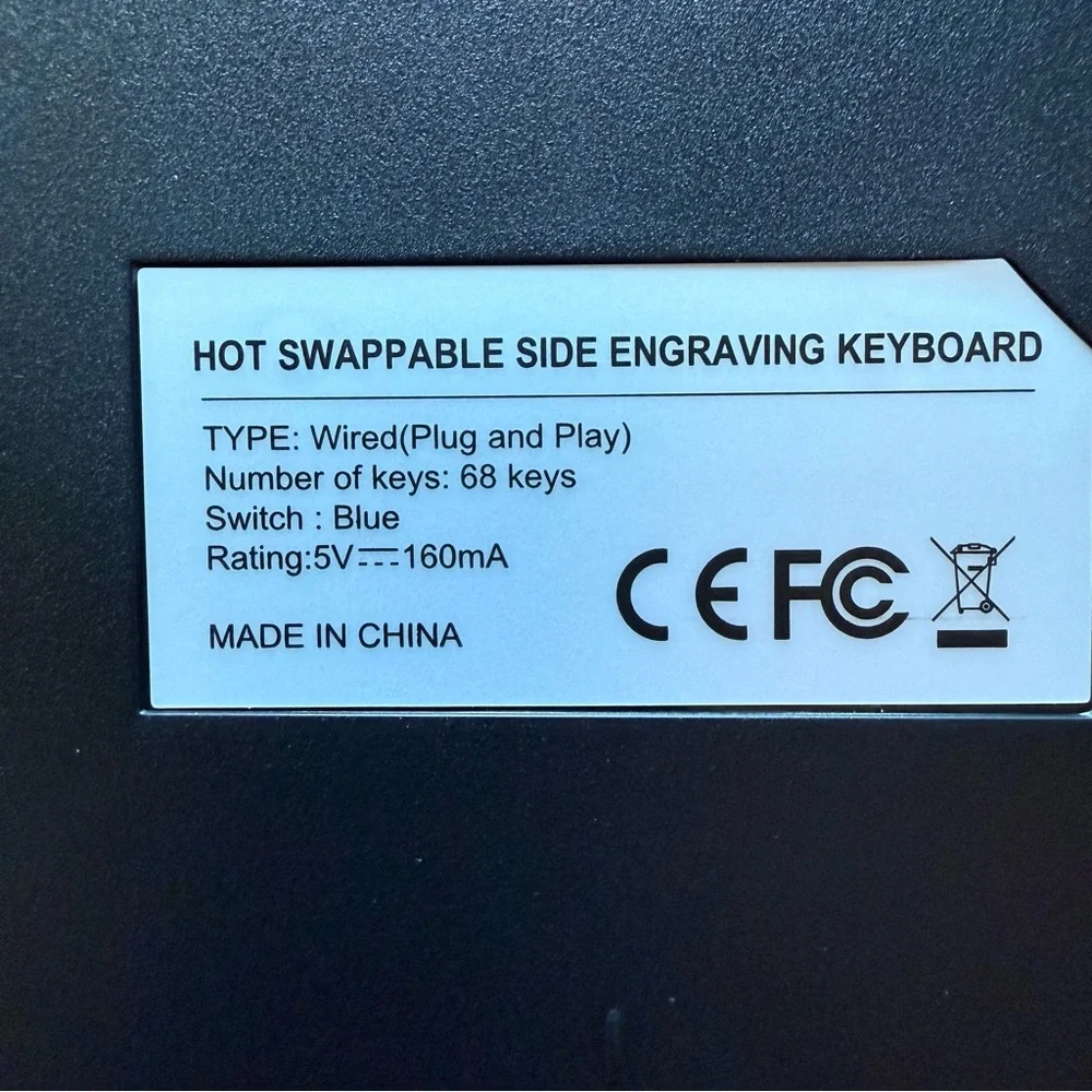 Hot Swappable Gaming Keyboard Side Engraving 68 key